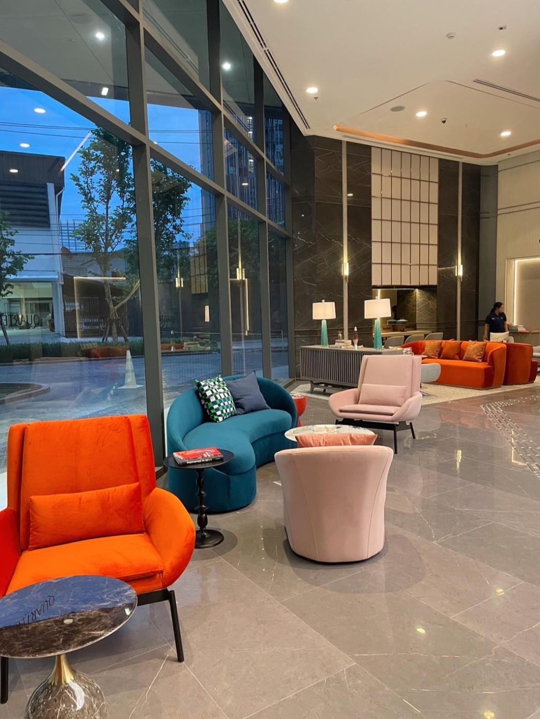 The Quarter Ratchayothin By Uhg Hotel Bangkok Exterior photo