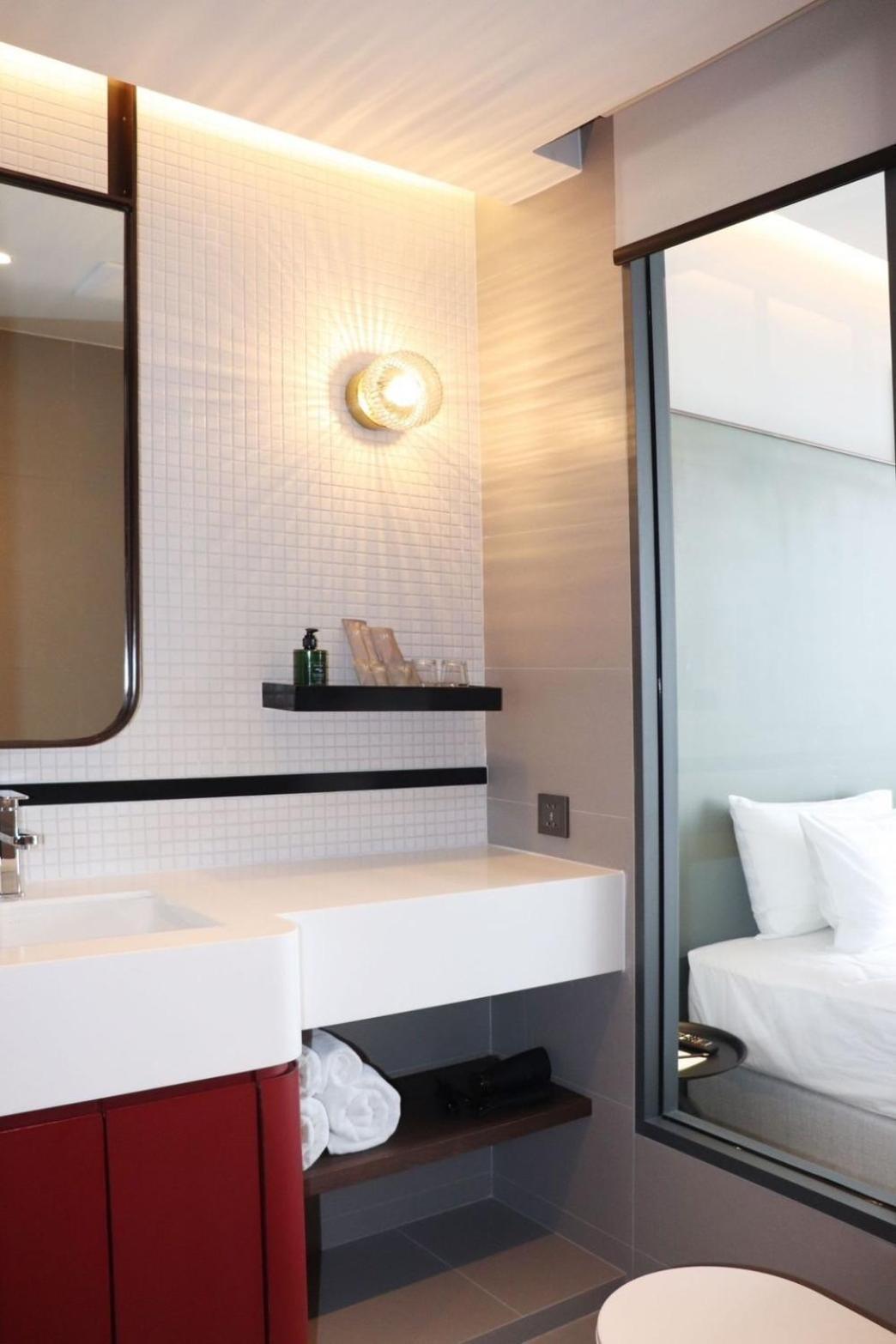 The Quarter Ratchayothin By Uhg Hotel Bangkok Exterior photo