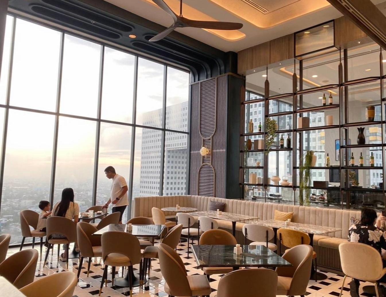 The Quarter Ratchayothin By Uhg Hotel Bangkok Exterior photo